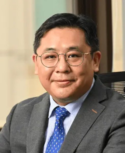 Dr Cliff Wong Chun Pong - Profile